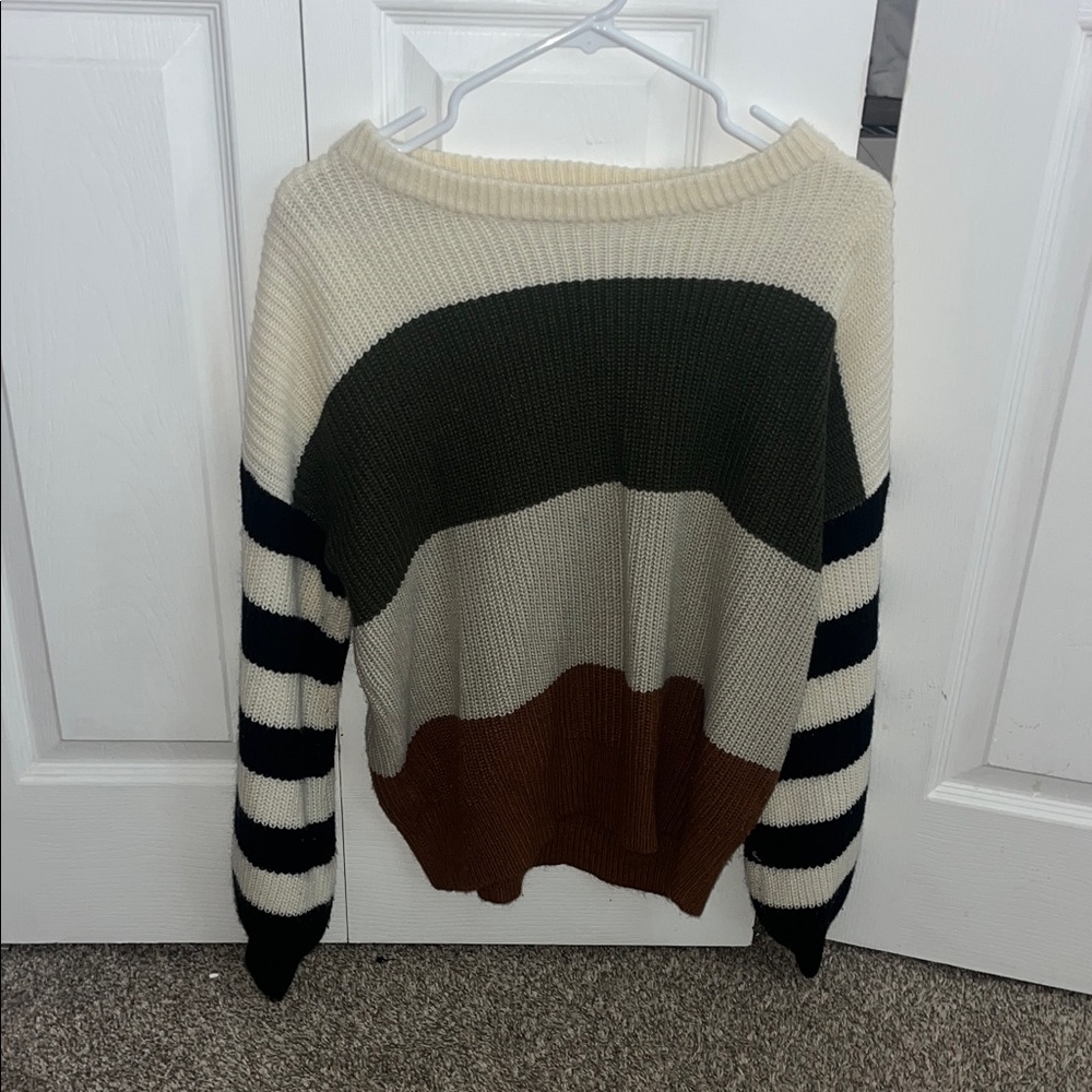 Stylish Striped Crew Neck Sweater